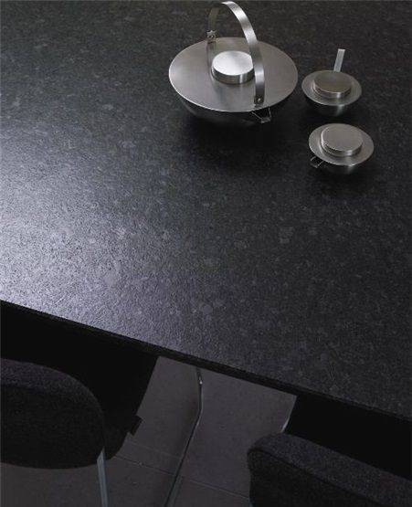 plan de travail granit noir du Zimbabwe