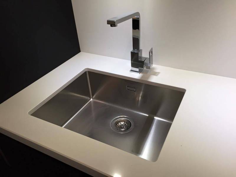 robinet de cuisine inox HANSA